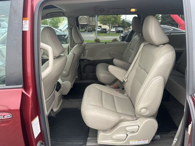2019 Toyota Sienna XLE 8 Passenger
