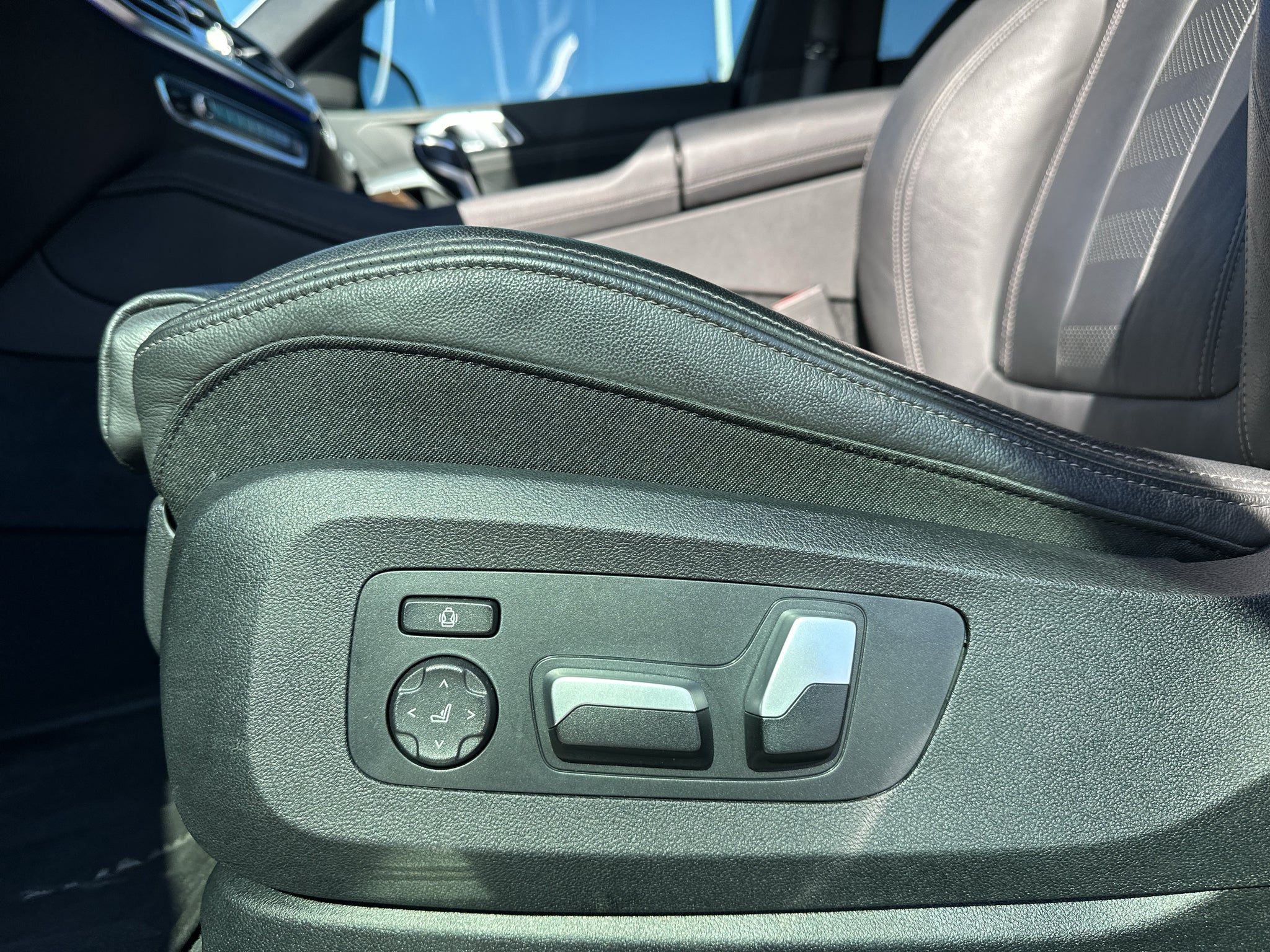 2020 BMW X6 xDrive40i