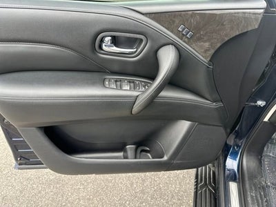 2021 INFINITI QX80 LUXE