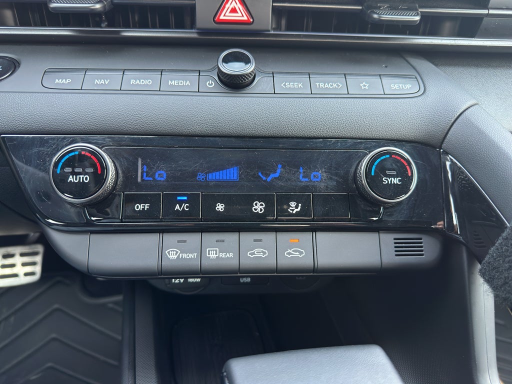 2025 Hyundai Elantra Hybrid SEL Sport