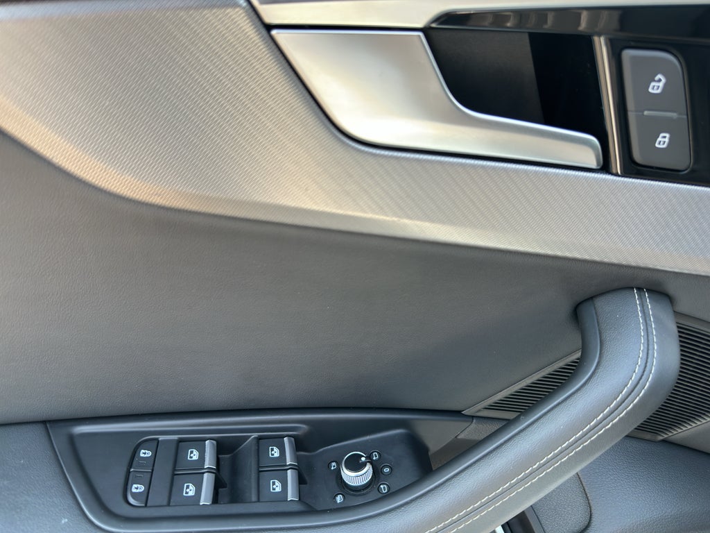 2023 Audi A4 Premium Plus 45 TFSI S line quattro S tronic