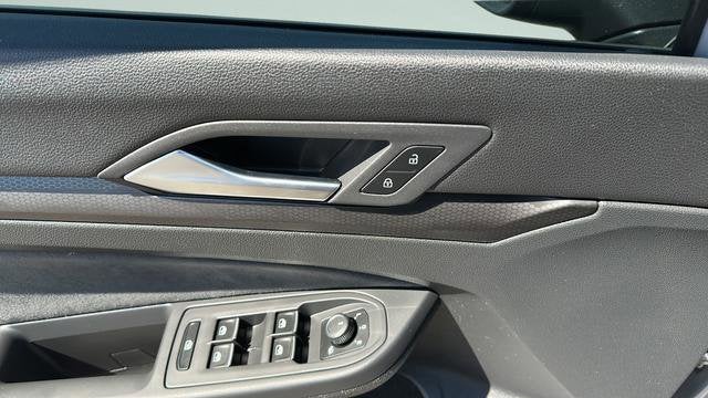 2024 Volkswagen Golf GTI SE