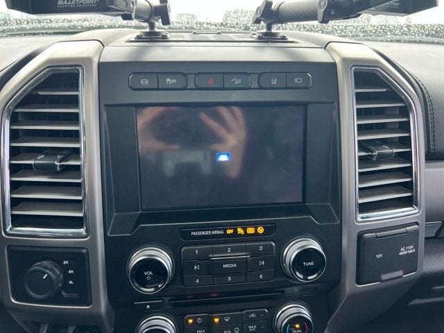 2017 Ford Super Duty F-350 DRW Lariat