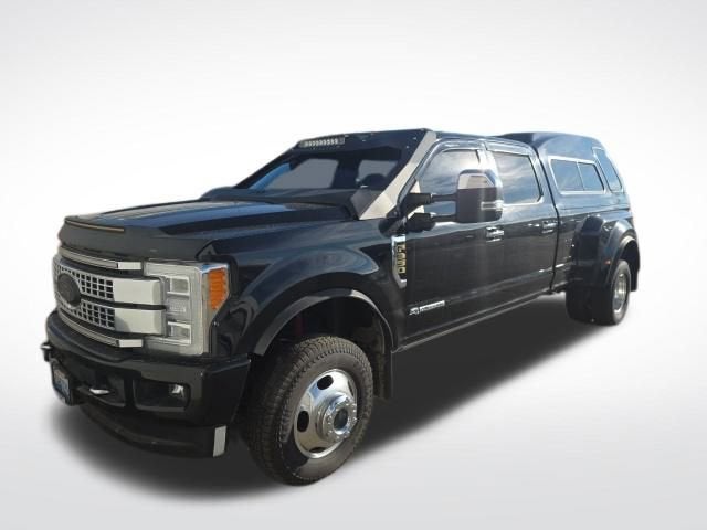 2017 Ford Super Duty F-350 DRW Lariat