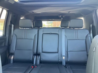 2024 Chevrolet Suburban RST