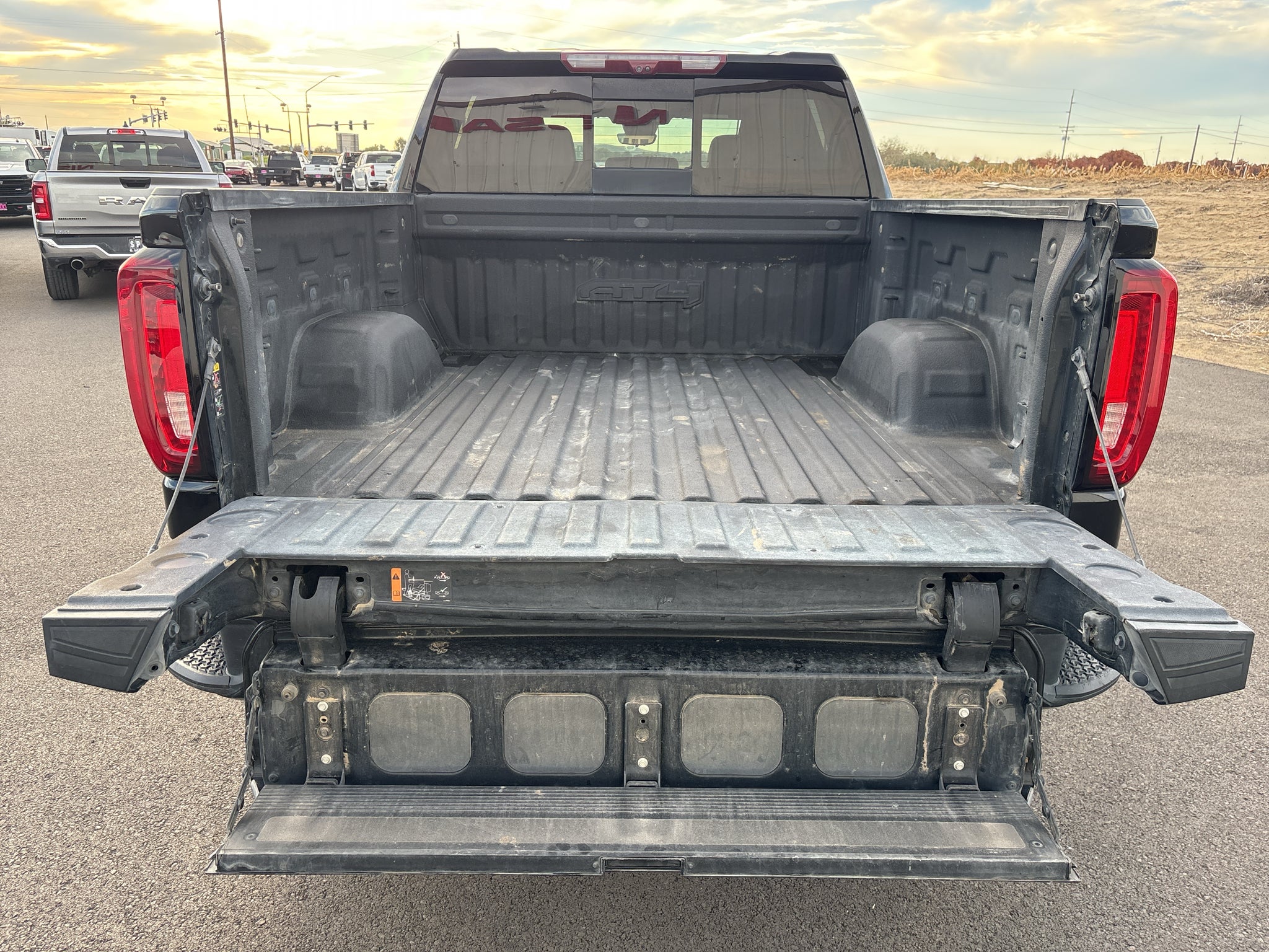 2023 GMC Sierra 1500 AT4