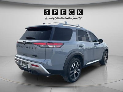 2025 Nissan Pathfinder Platinum