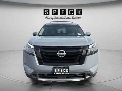 2025 Nissan Pathfinder Platinum
