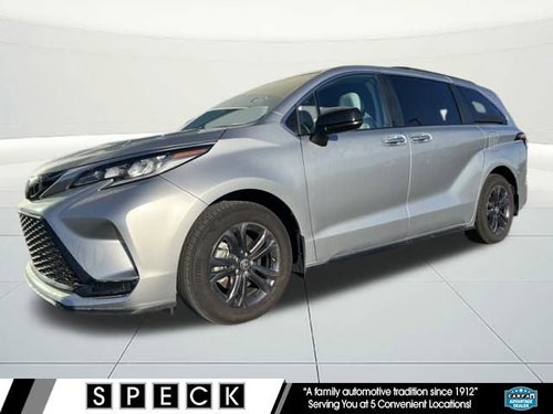 2024 Toyota Sienna LE