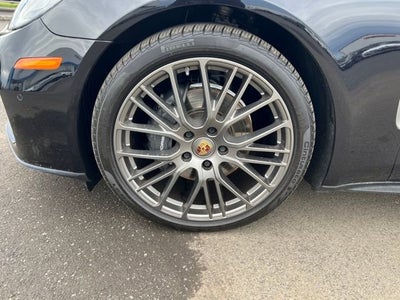 2023 Porsche Panamera RWD