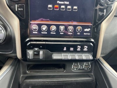 2021 RAM 1500 Laramie Crew Cab 4x4 6'4' Box
