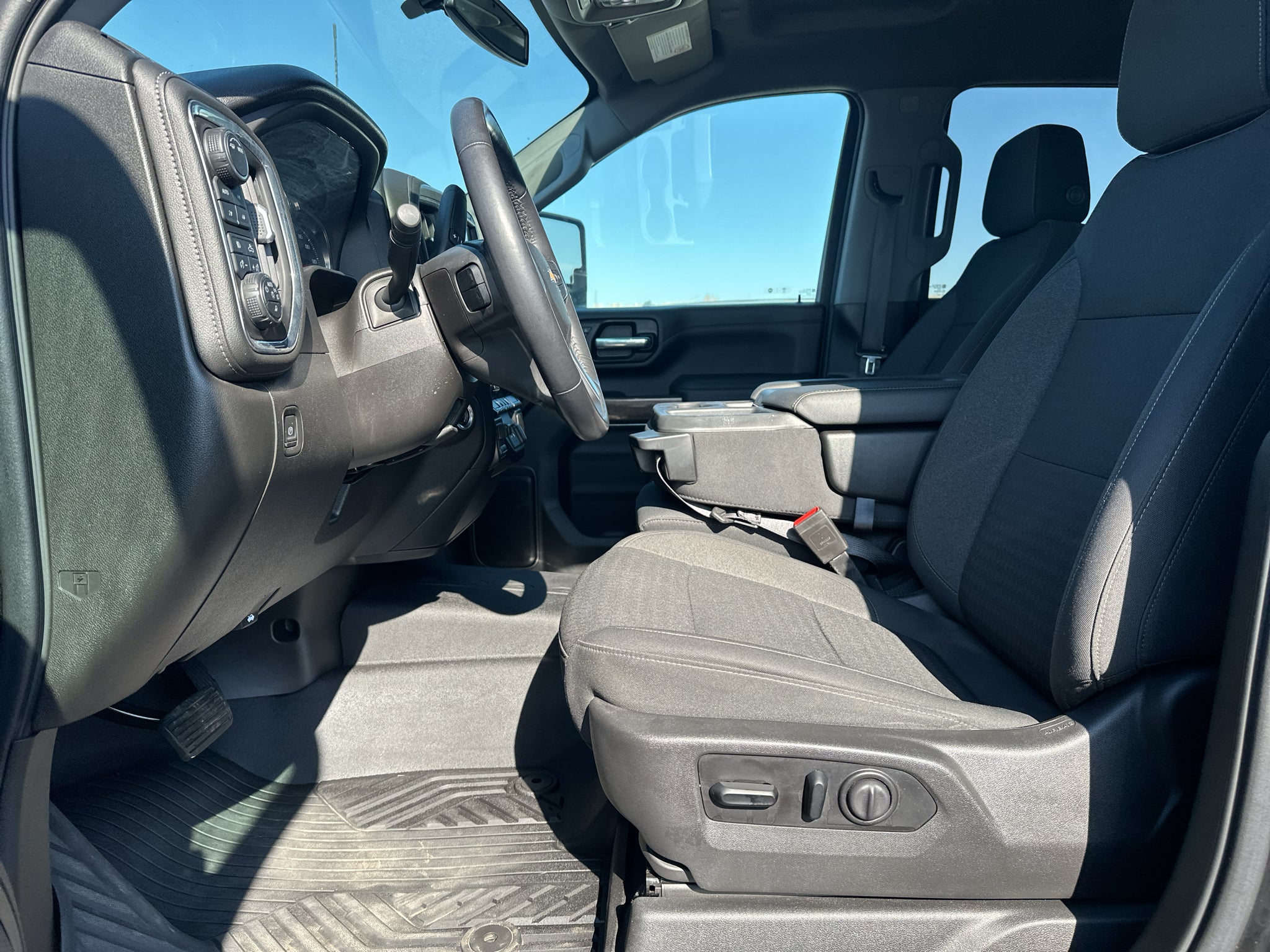 2022 Chevrolet Silverado LT