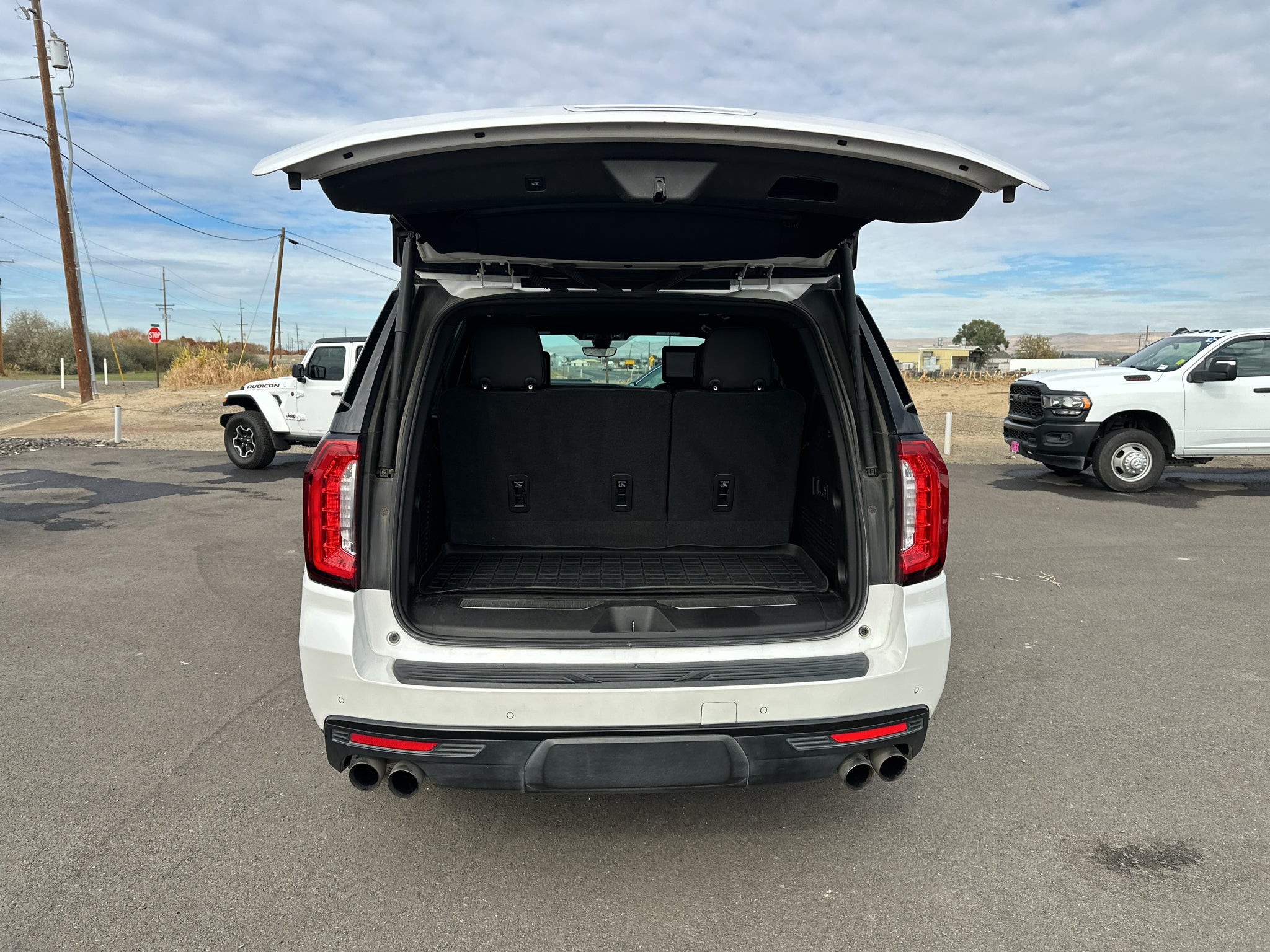 2022 GMC Yukon 4WD Denali