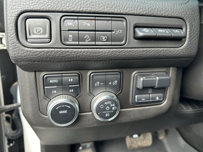 2022 GMC Yukon 4WD Denali
