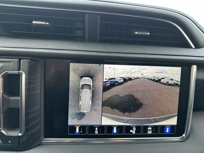2022 GMC Yukon 4WD Denali
