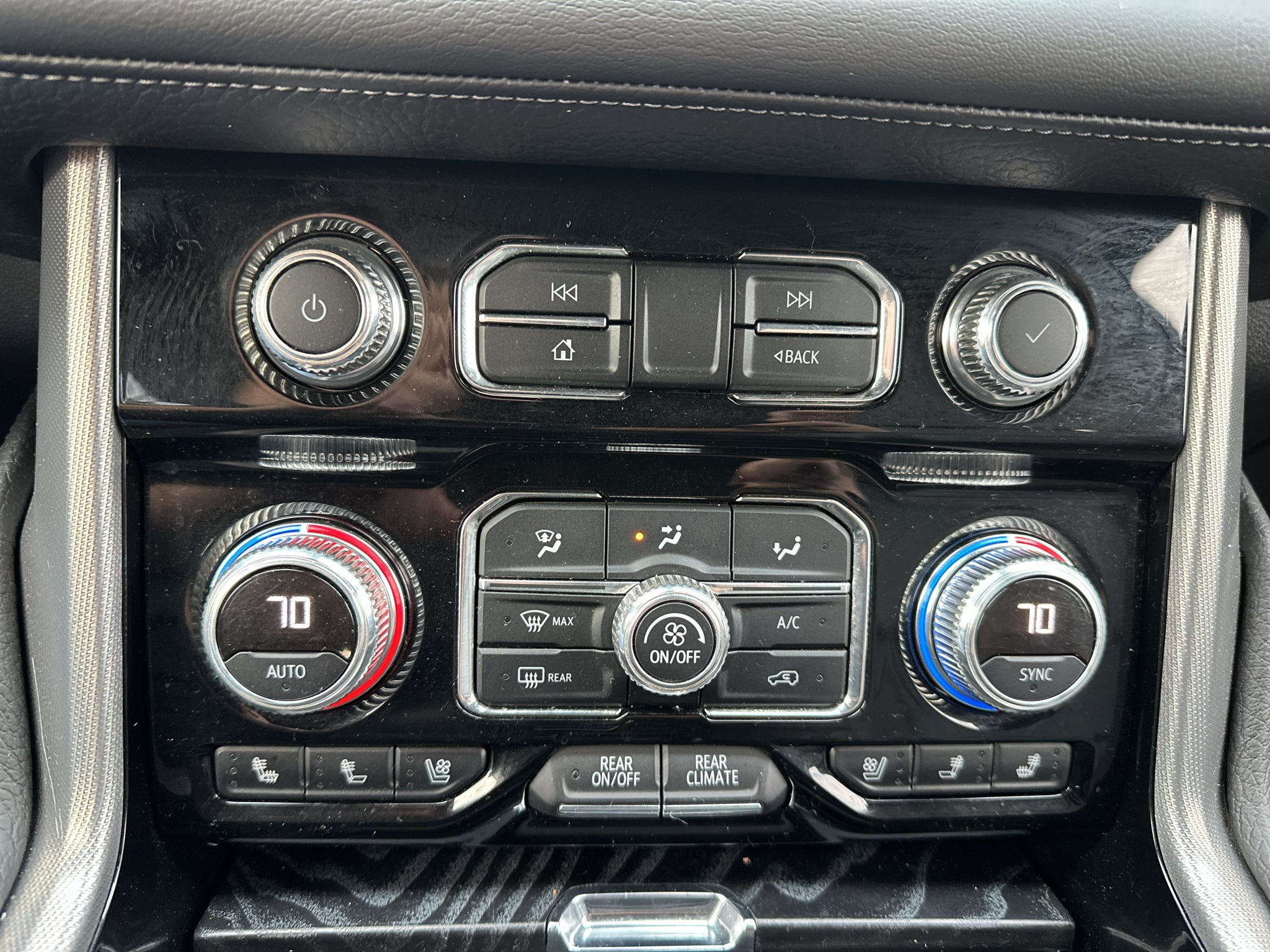 2022 GMC Yukon 4WD Denali