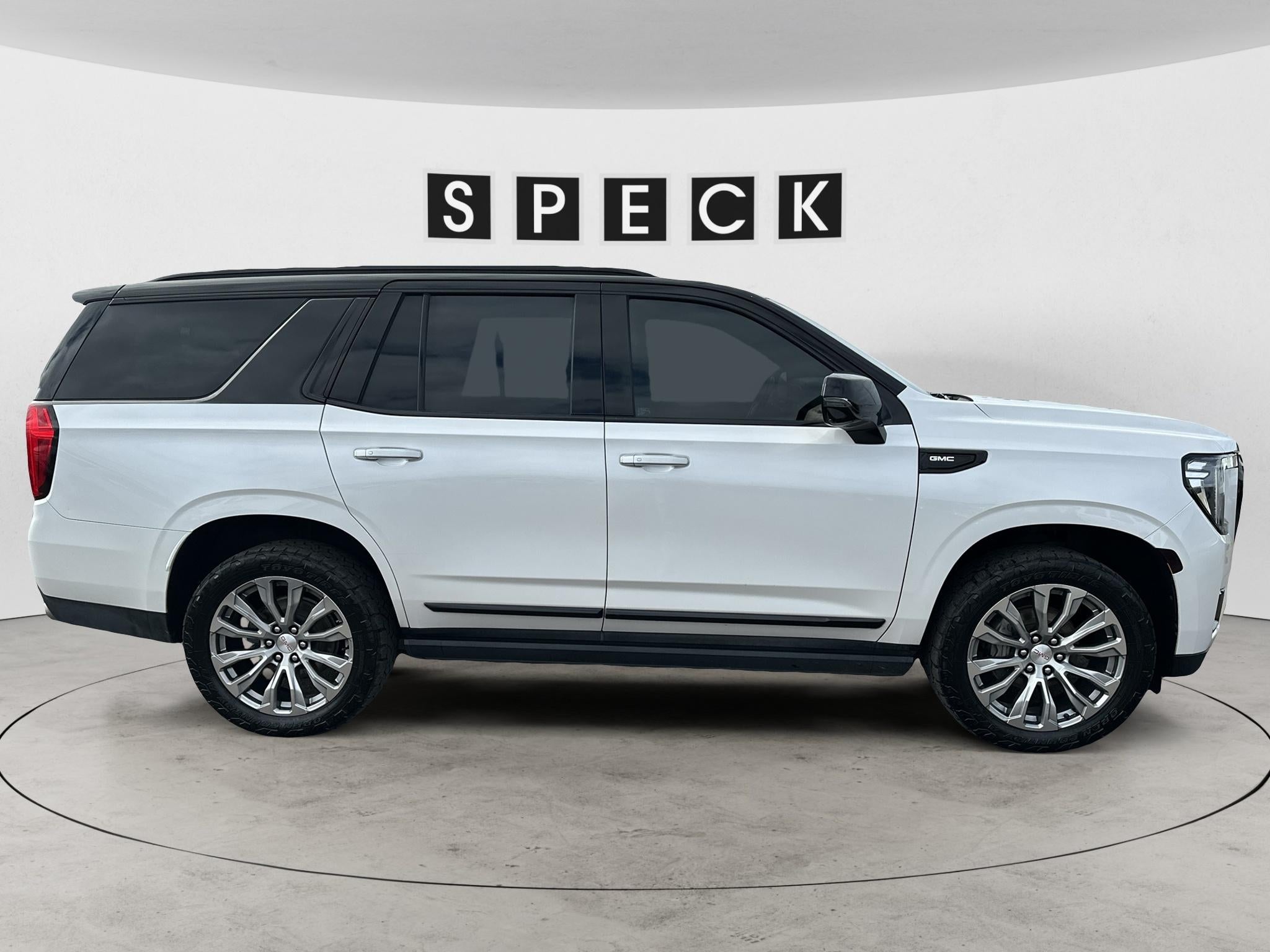 2022 GMC Yukon 4WD Denali