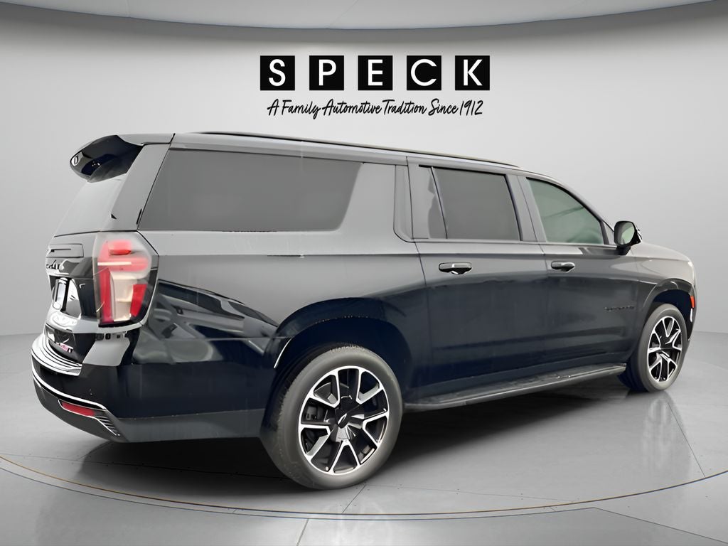 2024 Chevrolet Suburban 4WD RST