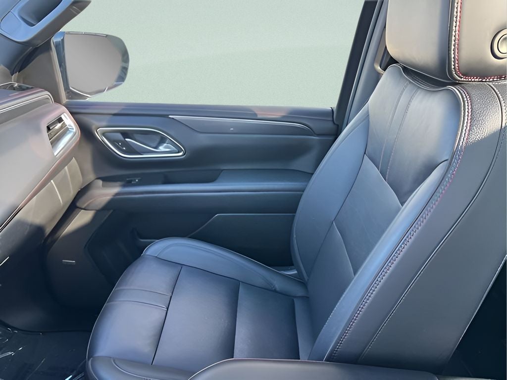 2024 Chevrolet Suburban 4WD RST