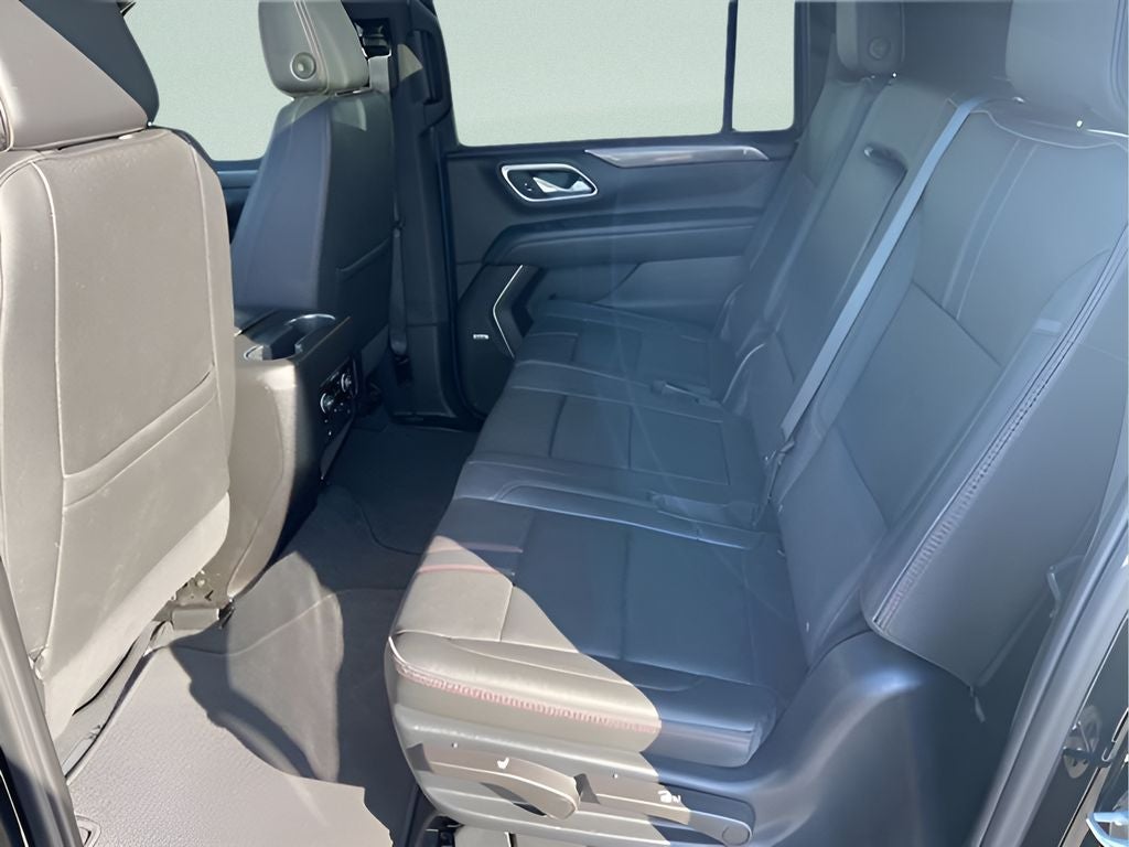 2024 Chevrolet Suburban 4WD RST