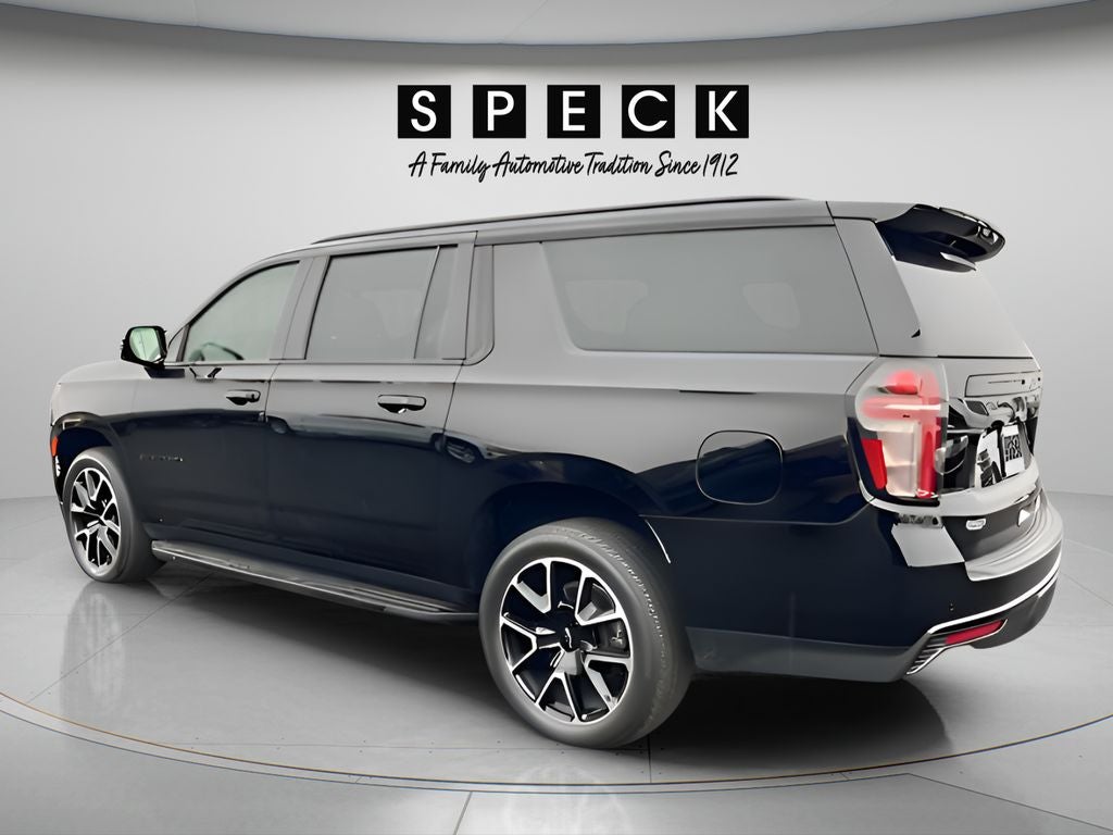 2024 Chevrolet Suburban 4WD RST