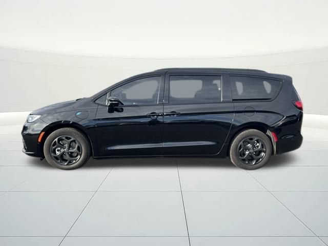 2025 Chrysler Pacifica Hybrid Premiuim S Appearance Package