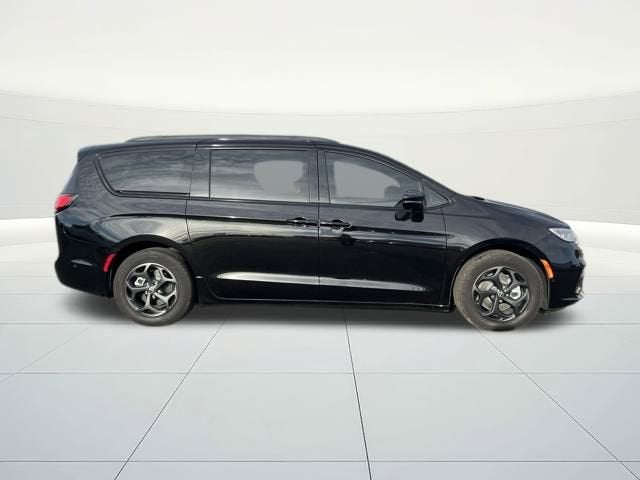 2025 Chrysler Pacifica Hybrid Premiuim S Appearance Package