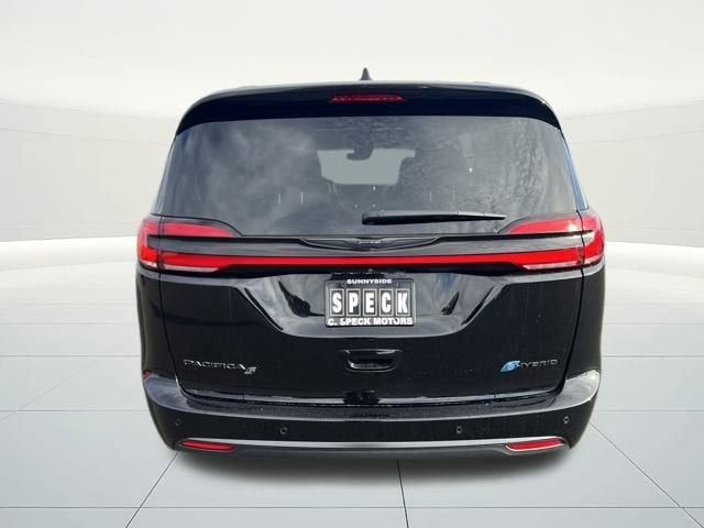 2025 Chrysler Pacifica Hybrid Premiuim S Appearance Package