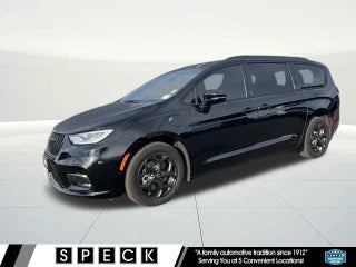 2025 Chrysler Pacifica Hybrid Premiuim S Appearance Package