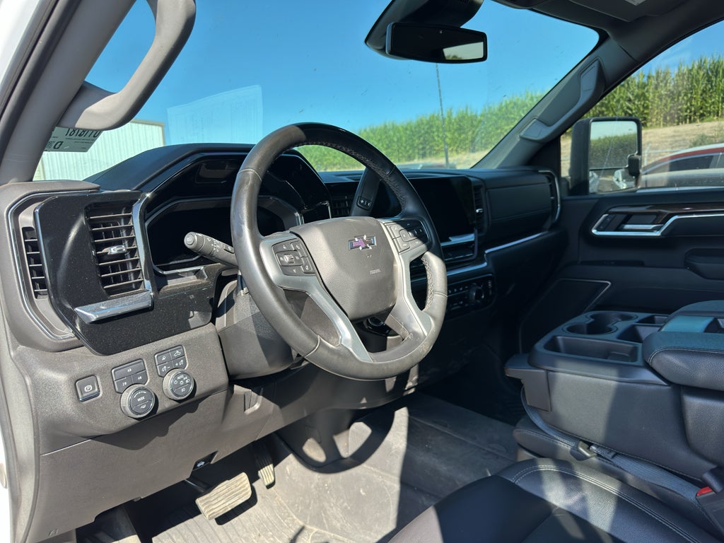 2025 Chevrolet Silverado 2500HD 4WD Crew Cab Standard Bed LT