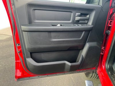 2022 RAM 2500 Tradesman Crew Cab 4x4 6'4' Box