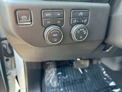 2023 Chevrolet Silverado 1500 4WD Crew Cab Standard Bed LT