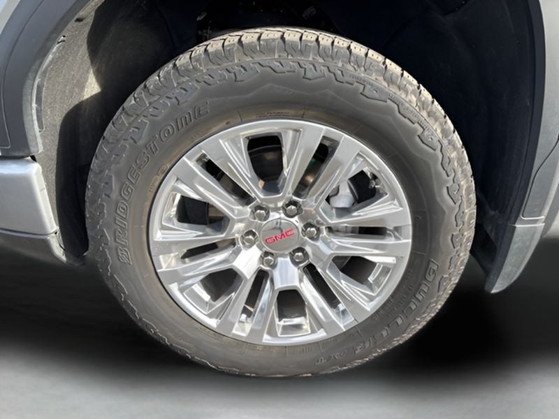 2025 GMC Sierra Denali