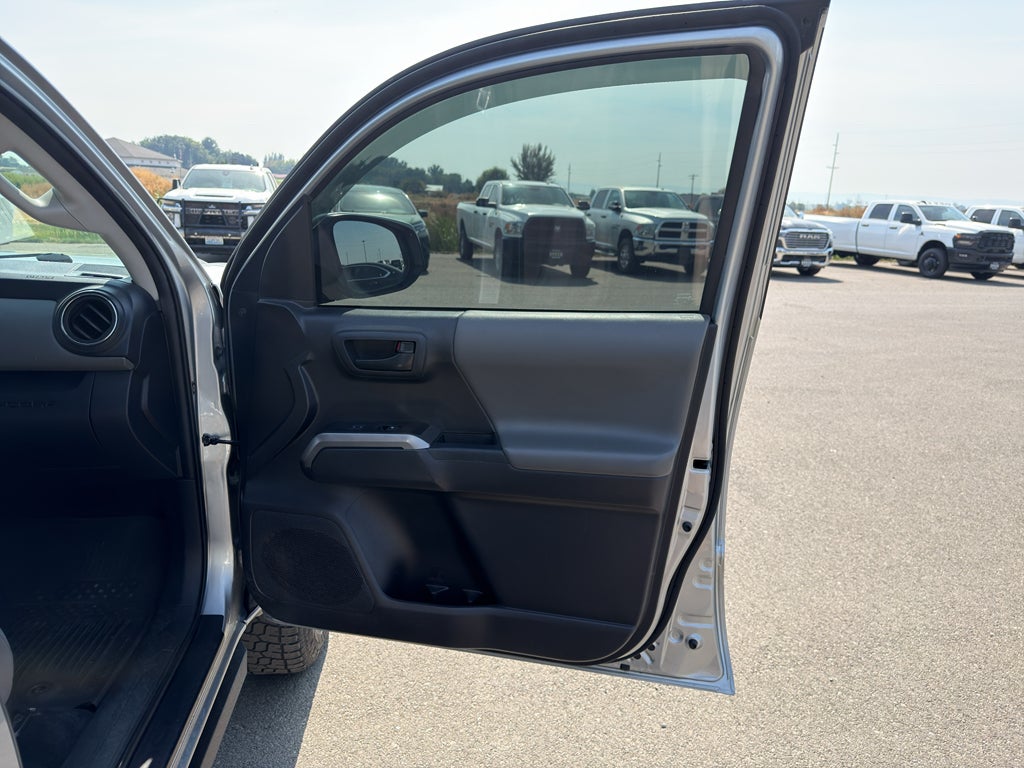 2023 Toyota Tacoma SR5 V6