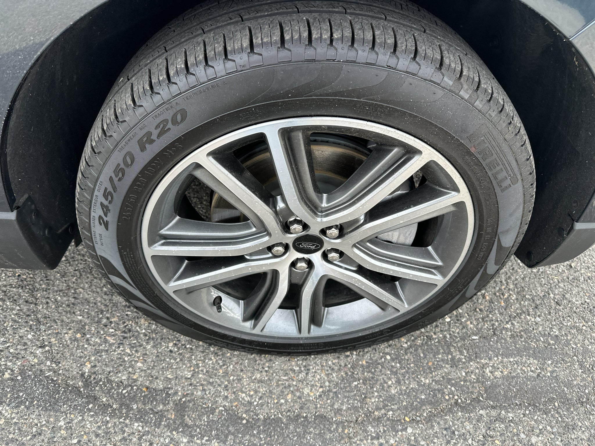 2024 Ford Edge Titanium