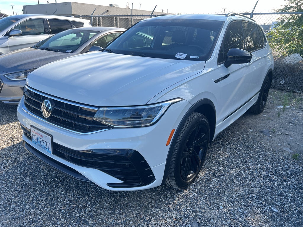 2024 Volkswagen Tiguan SE R-Line Black