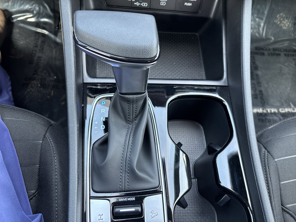 2025 Hyundai Santa Cruz SE