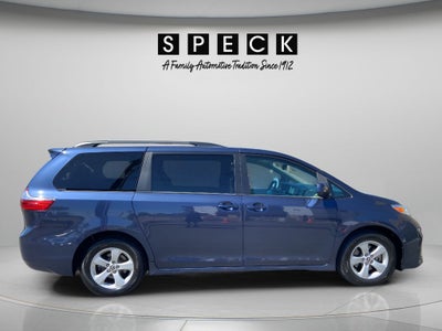 2020 Toyota Sienna LE