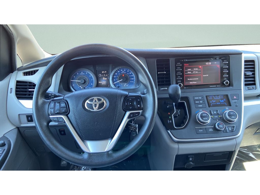 2020 Toyota Sienna LE