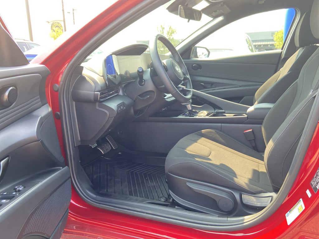 2025 Hyundai Elantra Hybrid SEL Sport