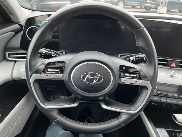 2022 Hyundai Elantra Hybrid Limited