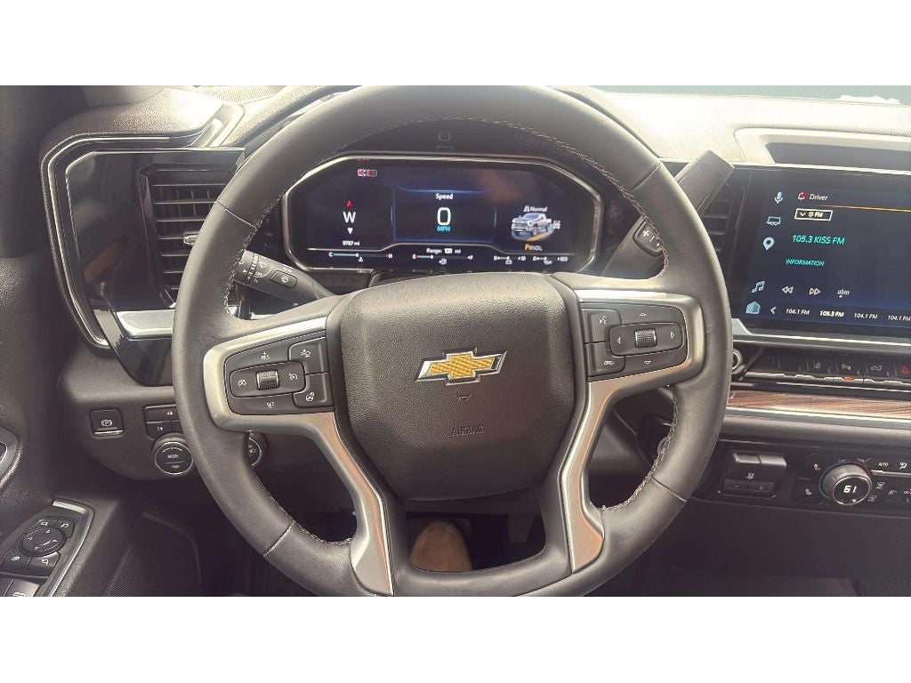 2025 Chevrolet Silverado LT