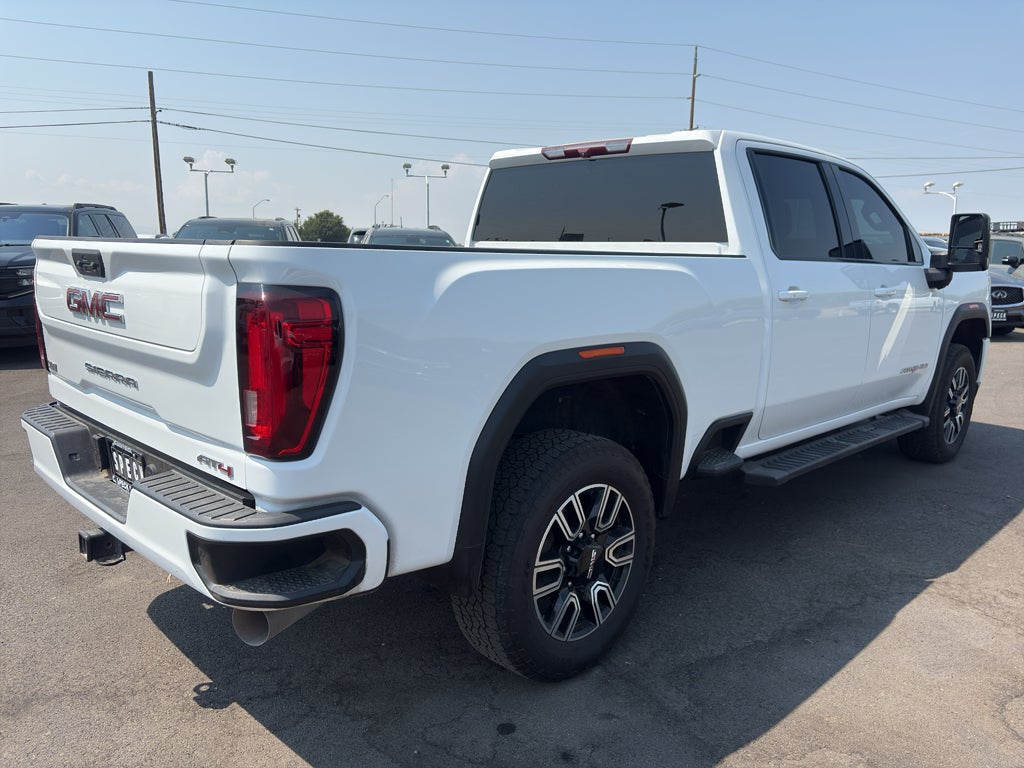 2022 GMC Sierra AT4