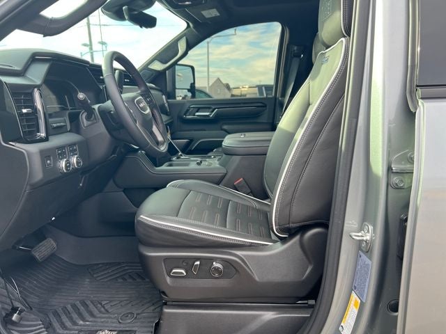 2025 GMC Sierra 2500HD AT4X