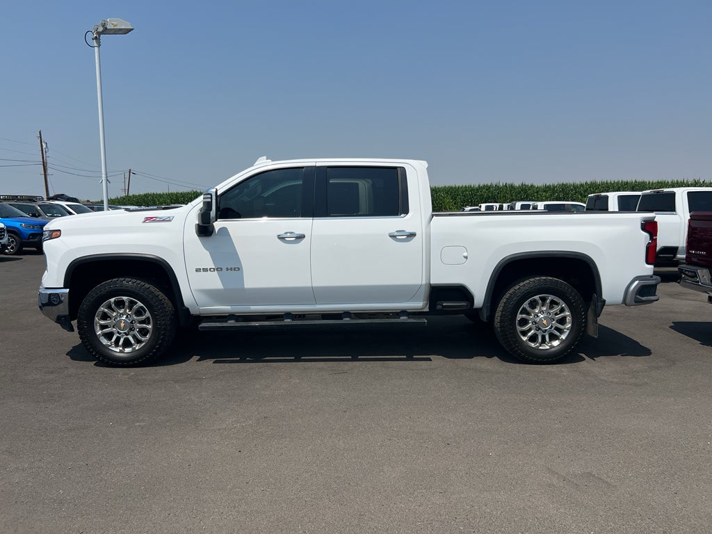 2025 Chevrolet Silverado LTZ