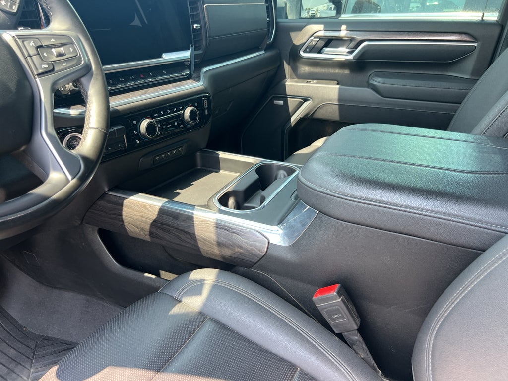 2025 Chevrolet Silverado LTZ
