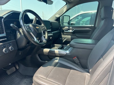 2025 Chevrolet Silverado LTZ