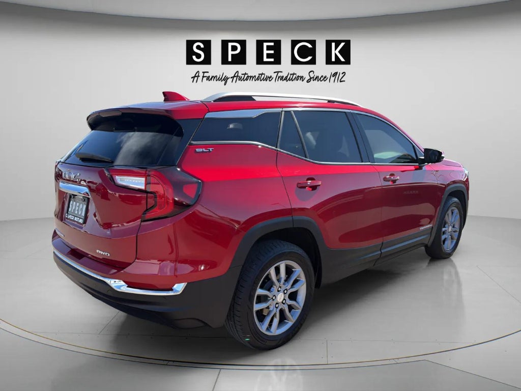 2023 GMC Terrain SLT
