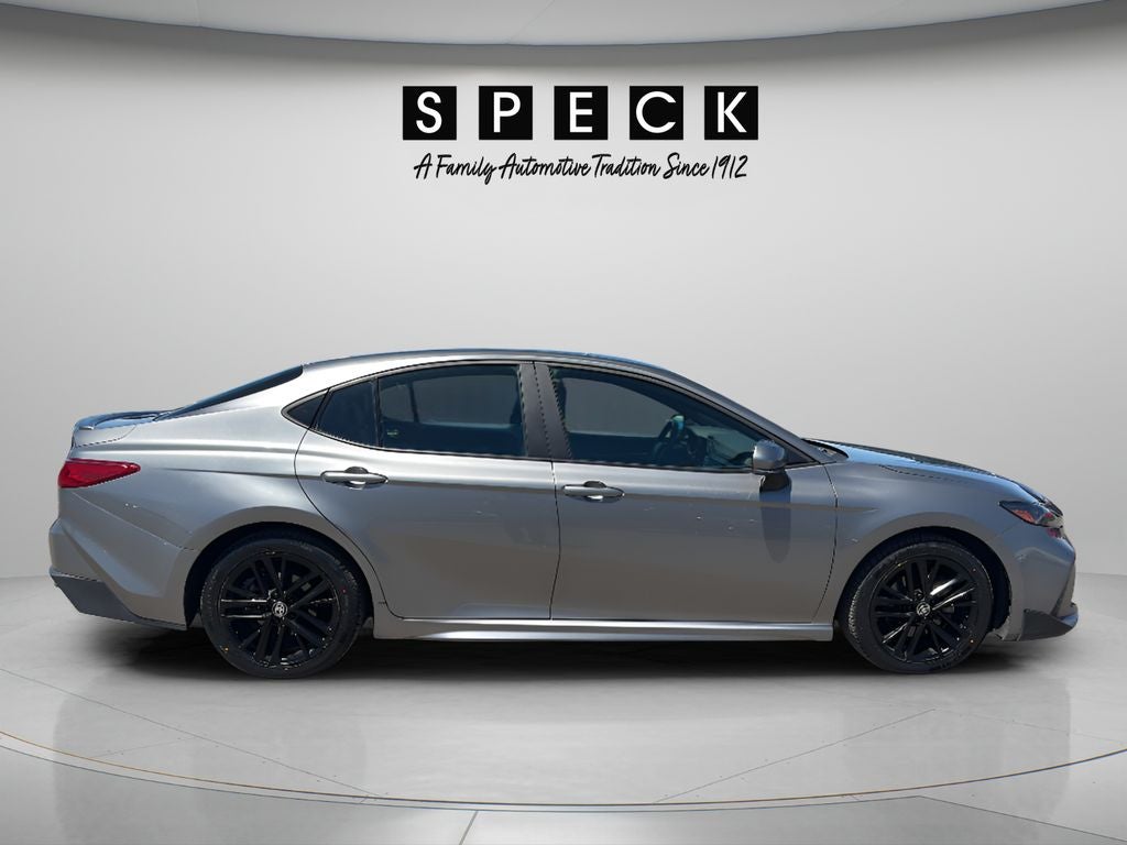 2025 Toyota Camry Hybrid SE