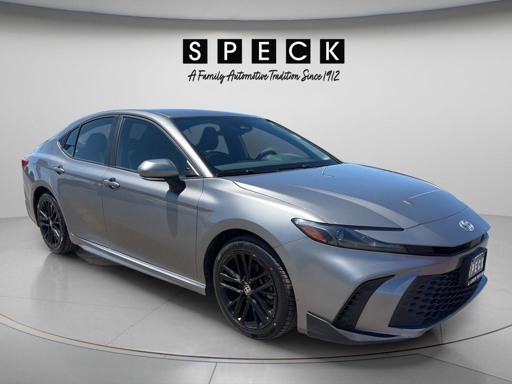 2025 Toyota Camry Hybrid SE